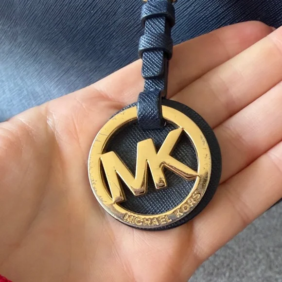 Michael Kors Jet Set Travel Tote Navy - Picture 5 of 16